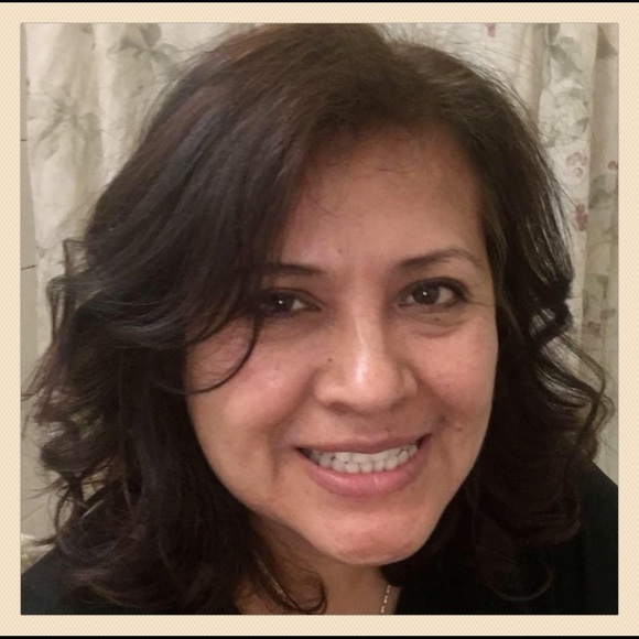 Meet your Posher, Silvia - Picture 1 of 1